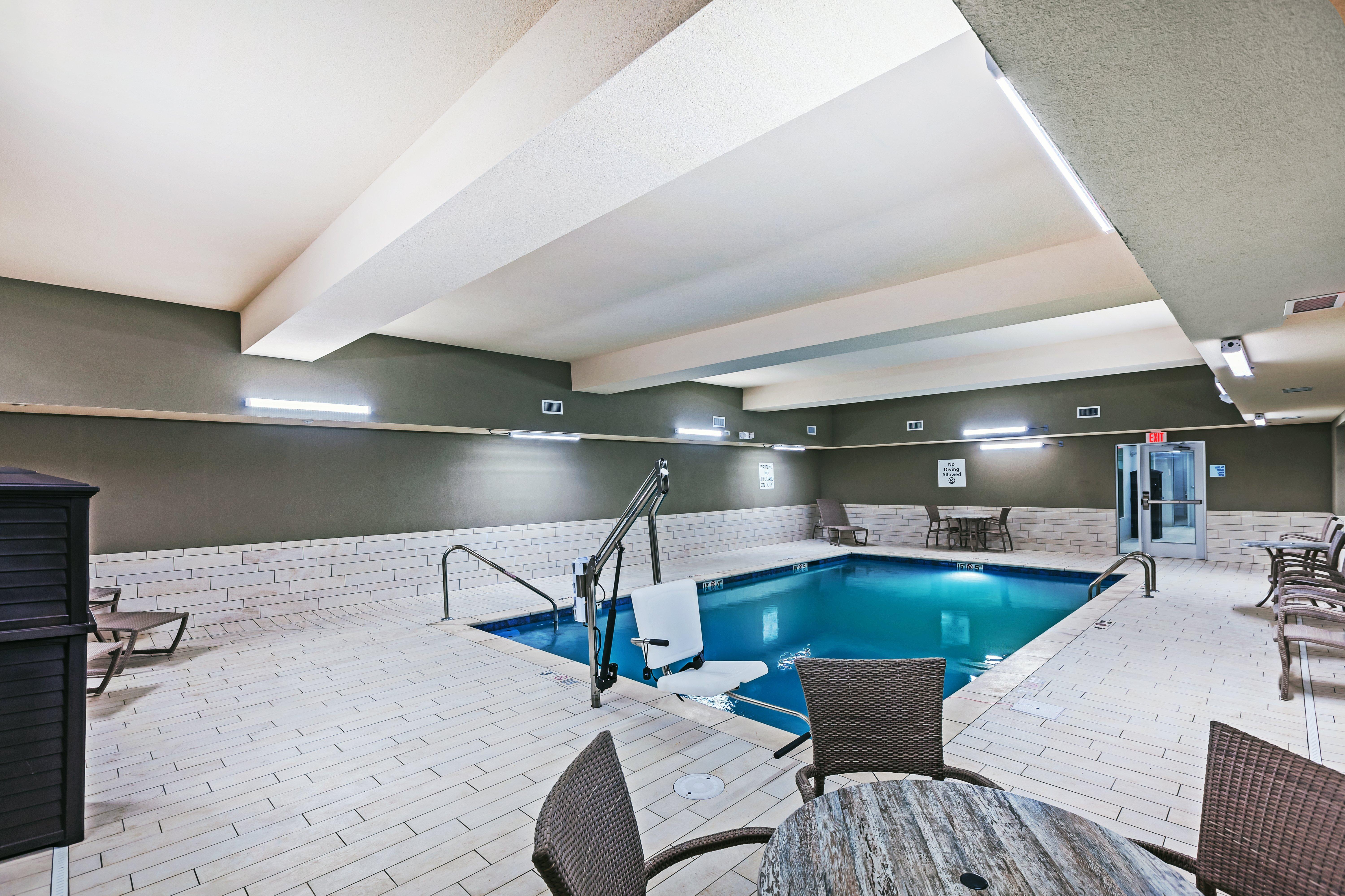Holiday Inn Express & Suites - Coffeyville By Ihg Luaran gambar
