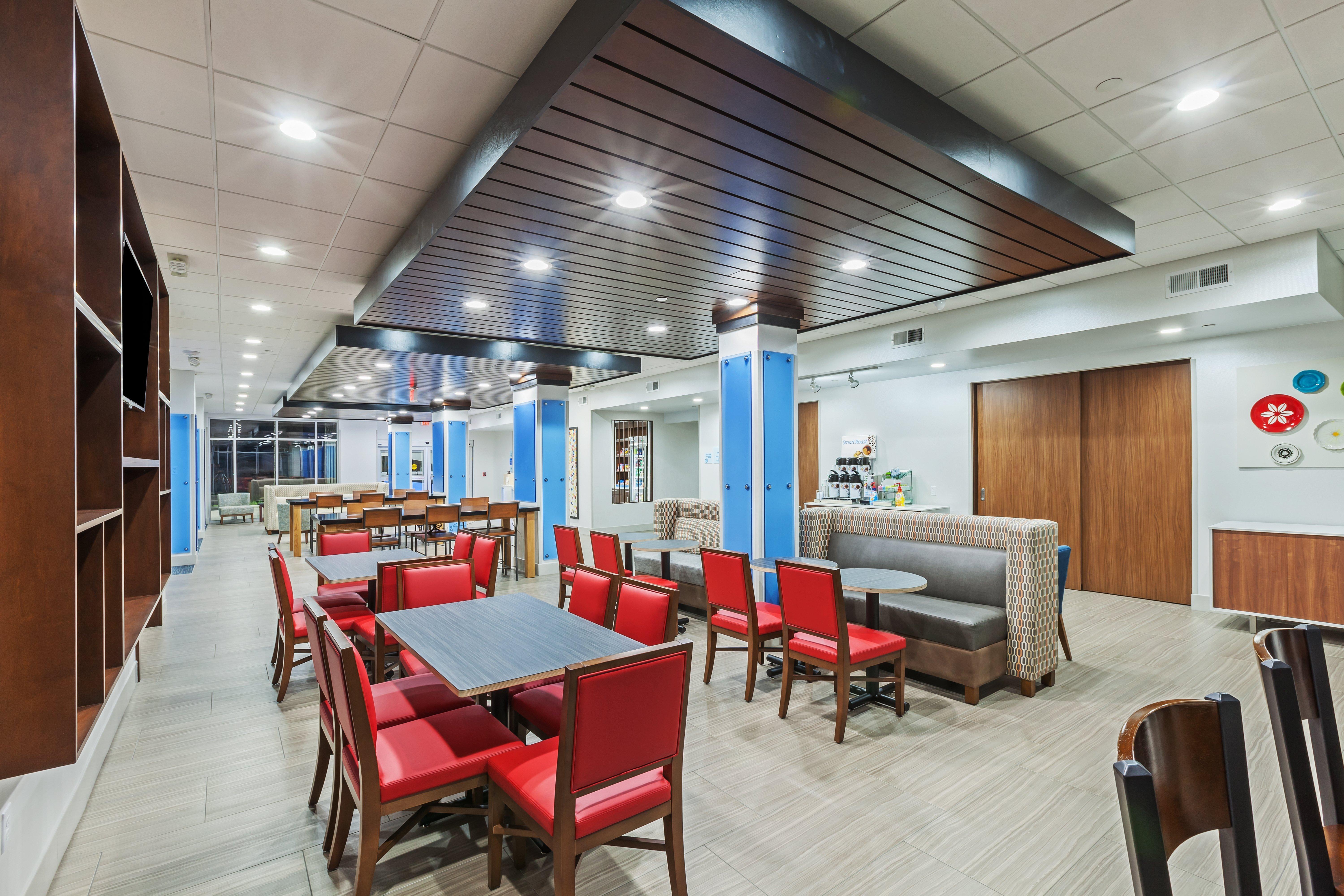 Holiday Inn Express & Suites - Coffeyville By Ihg Luaran gambar